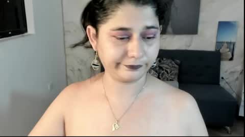 Snapshot of alinabozz1 chatting on 06-13-26, 03:37 alinabozz1 online show from 06-13-26, 03:37