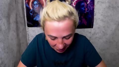 Snapshot of alinafrey_ chatting on 06-09-26, 06:36 Alina online show from 06-09-26, 06:36