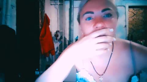 Snapshot of alinafrey_ chatting on 08-02-26, 04:49 Alina online show from 08-02-26, 04:49