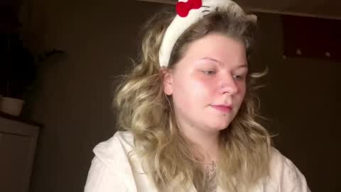 Alina online show from 04-21-26, 08:44