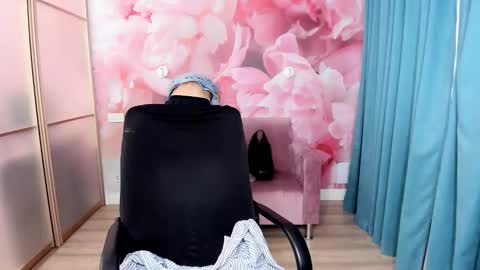 AlinaMoor online show from 11-24-25, 06:35