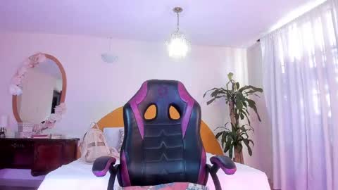 AlinaSimmons online show from 04-30-26, 12:11