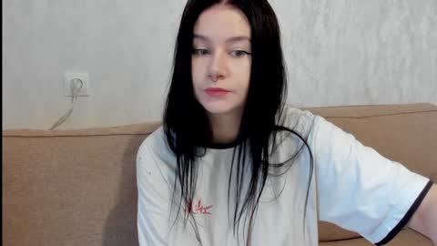 Snapshot of alinegreeeen chatting on 12-02-24, 04:09 Aline Greeeen online show from 12-02-24, 04:09