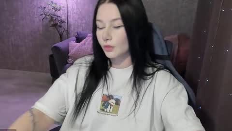 Snapshot of alinegreeeen chatting on 10-23-25, 11:20 Aline Greeeen online show from 10-23-25, 11:20