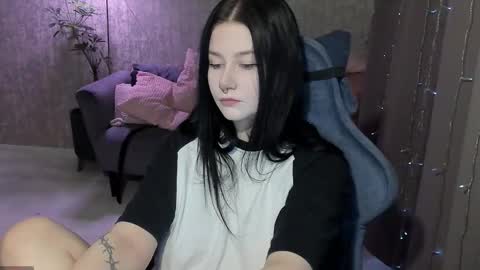 Snapshot of alinegreeeen chatting on 10-25-25, 04:42 Aline Greeeen online show from 10-25-25, 04:42