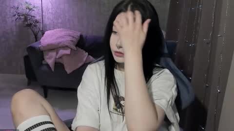 Snapshot of alinegreeeen chatting on 10-27-25, 04:16 Aline Greeeen online show from 10-27-25, 04:16