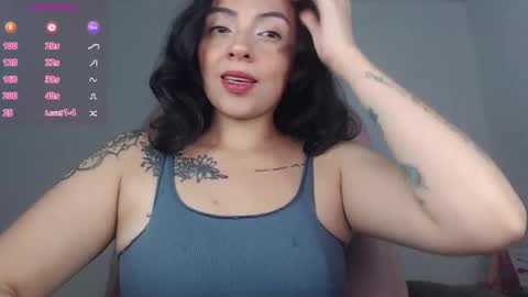 Alejandra online show from 10-08-25, 07:39