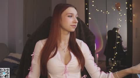 Alice                                   Fansly Alisa01 online show from 01-05-25, 03:22