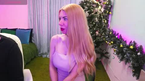 Snapshot of alisaaleks chatting on 01-14-26, 08:36 Alisa Aleks online show from 01-14-26, 08:36