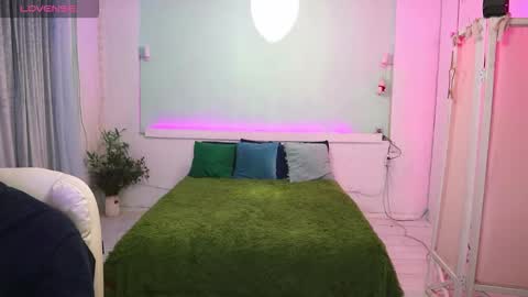 Snapshot of alisaaleks chatting on 03-26-26, 07:19 Alisa Aleks online show from 03-26-26, 07:19