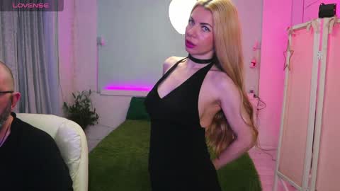 Snapshot of alisaaleks chatting on 04-12-26, 05:29 Alisa Aleks online show from 04-12-26, 05:29