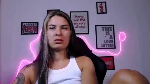Snapshot of alisarossy chatting on 06-03-26, 07:19 Alisa online show from 06-03-26, 07:19