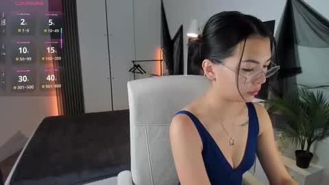 Alice online show from 11-25-25, 07:30