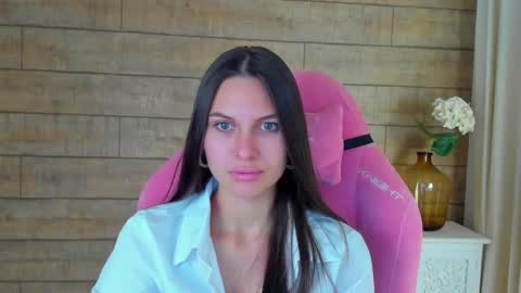 AlisaVersailles online show from 10-05-25, 04:05