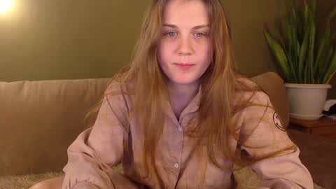 Snapshot of alisaxxxshy chatting on 01-14-25, 09:09 alisaxxxshy online show from 01-14-25, 09:09