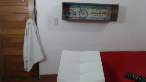 Snapshot of alise_coronado chatting on 10-03-25, 11:40 aliss online show from 10-03-25, 11:40
