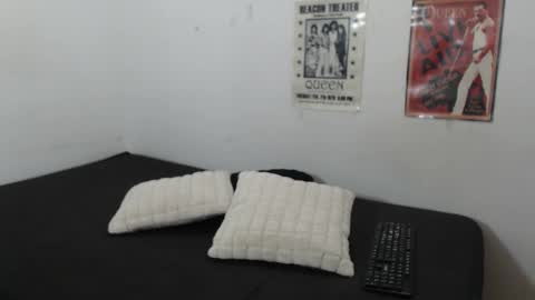 Snapshot of alise_coronado chatting on 10-06-25, 11:40 aliss online show from 10-06-25, 11:40