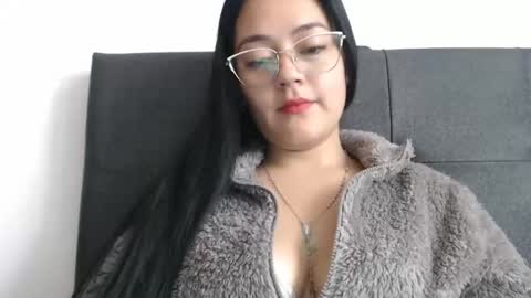 alisha_9997 online show from 04-14-26, 02:34