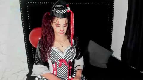 alishaevans_rs online show from 10-19-25, 04:24