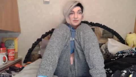 Snapshot of alishaluv chatting on 03-15-26, 02:17 Alisha online show from 03-15-26, 02:17