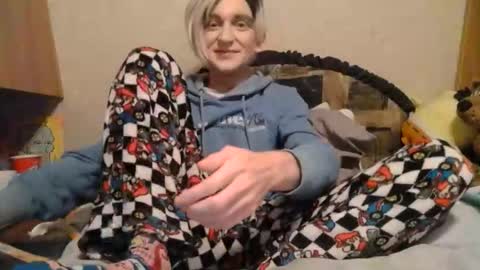 Snapshot of alishaluv chatting on 04-12-26, 04:28 Alisha online show from 04-12-26, 04:28