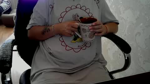 Snapshot of alisia18 chatting on 07-08-26, 10:42 Alisa online show from 07-08-26, 10:42