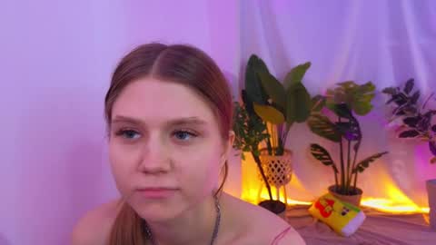 Snapshot of alisia_spinnet chatting on 12-05-24, 01:06 Alisia online show from 12-05-24, 01:06