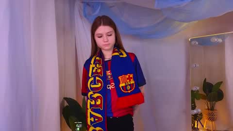 Snapshot of alisia_spinnet chatting on 12-15-24, 07:24 Alisia online show from 12-15-24, 07:24