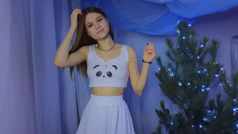 Snapshot of alisia_spinnet chatting on 12-24-24, 07:28 Alisia online show from 12-24-24, 07:28