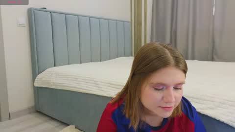 Snapshot of alisia_spinnet chatting on 07-30-26, 10:47 Alisia online show from 07-30-26, 10:47
