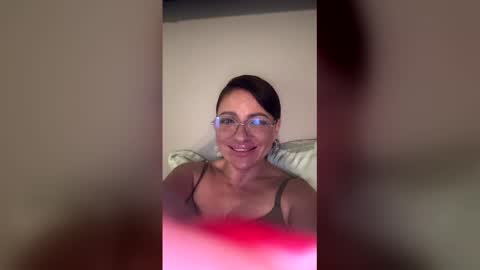 Snapshot of alisiaamilf chatting on 03-27-26, 09:03 Alicia online show from 03-27-26, 09:03
