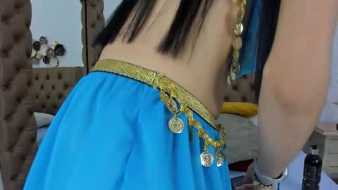 Snapshot of alison_carde05 chatting on 12-21-25, 12:56 Alison online show from 12-21-25, 12:56