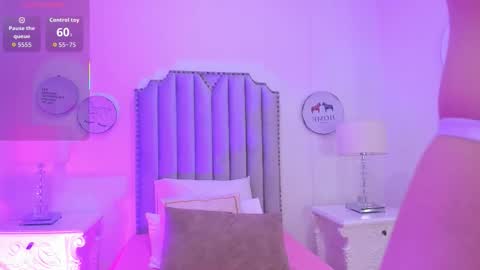 Snapshot of alison_carde05 chatting on 02-07-26, 07:06 Alison online show from 02-07-26, 07:06