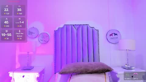 Snapshot of alison_carde05 chatting on 02-24-26, 07:01 Alison online show from 02-24-26, 07:01