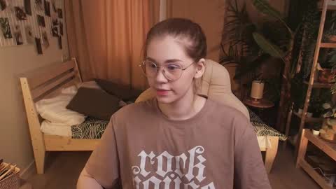 Alison online show from 03-29-26, 07:52