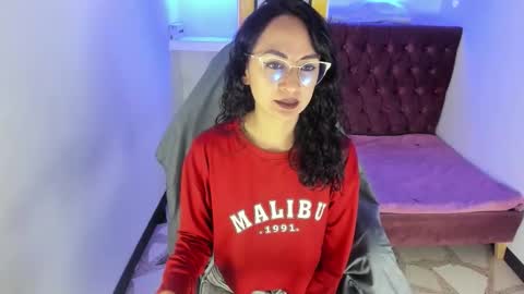 Snapshot of alison_moon7 chatting on 10-28-25, 12:30 ALISON MOON online show from 10-28-25, 12:30