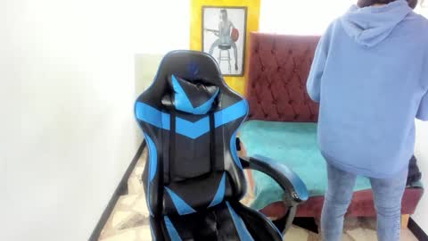 Snapshot of alison_moon7 chatting on 11-12-25, 11:43 ALISON MOON online show from 11-12-25, 11:43