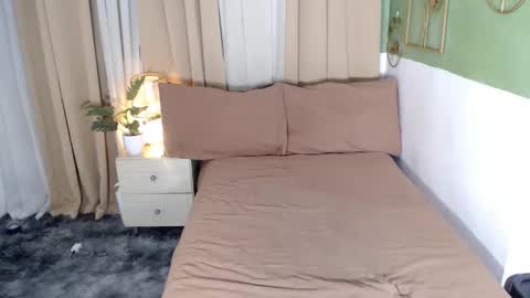 hotty online show from 12-02-24, 08:52