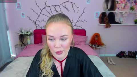 Anna online show from 02-01-26, 01:20