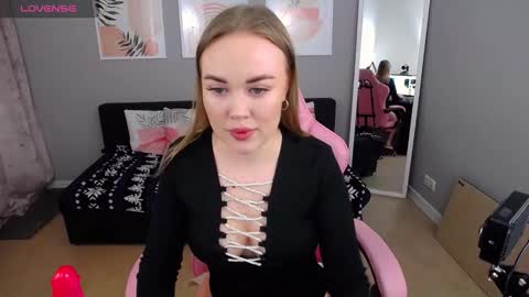 Anna online show from 02-08-26, 01:36