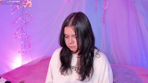 Mia online show from 07-07-26, 06:47