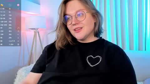 Snapshot of alissa_styles chatting on 11-11-25, 04:29 Alissa online show from 11-11-25, 04:29