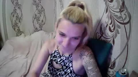 Snapshot of alissaclentx chatting on 06-09-26, 05:35 alissaclentx online show from 06-09-26, 05:35
