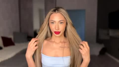 Alissa online show from 05-24-26, 02:33