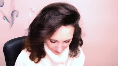 Snapshot of alissajersy_ chatting on 10-28-25, 08:40 Alissa online show from 10-28-25, 08:40