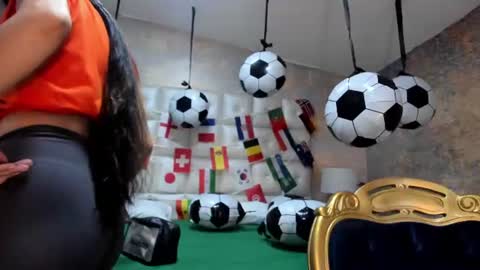 Snapshot of alissajoness chatting on 07-01-26, 11:45 Alissa online show from 07-01-26, 11:45