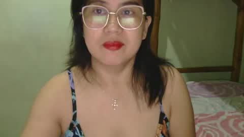 Snapshot of alissalove18 chatting on 05-23-26, 12:05 alissalove18 online show from 05-23-26, 12:05