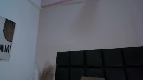 AlissaNix online show from 04-06-26, 11:05