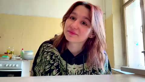 Snapshot of alissashene chatting on 05-25-26, 10:10 Eva online show from 05-25-26, 10:10