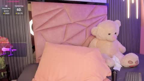 Alisse Miller online show from 02-24-25, 05:00